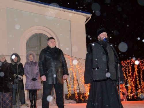 Светлый праздник Рождества Христова отметили концертом на Соборной площади