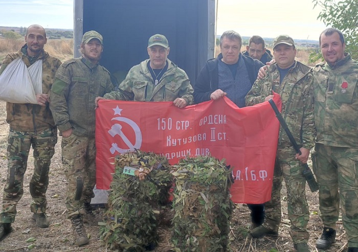 Шахтинские коммунисты побывали на Угледарском направлении в зоне СВО